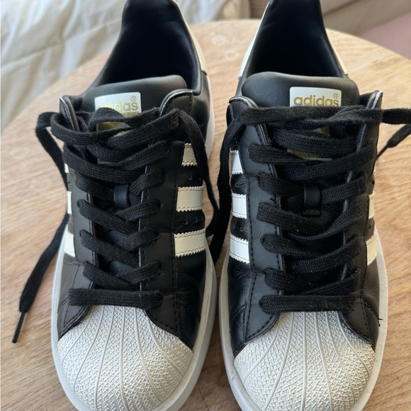 ADIDAS Superstar Bonega Sneaker White On Black Mens 7.5 Women’s 9* - Picture 3 of 7
